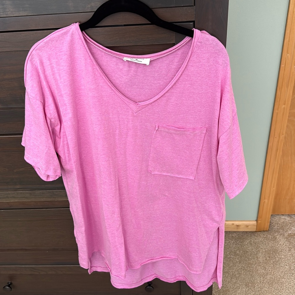 Pink boutique pocket tee